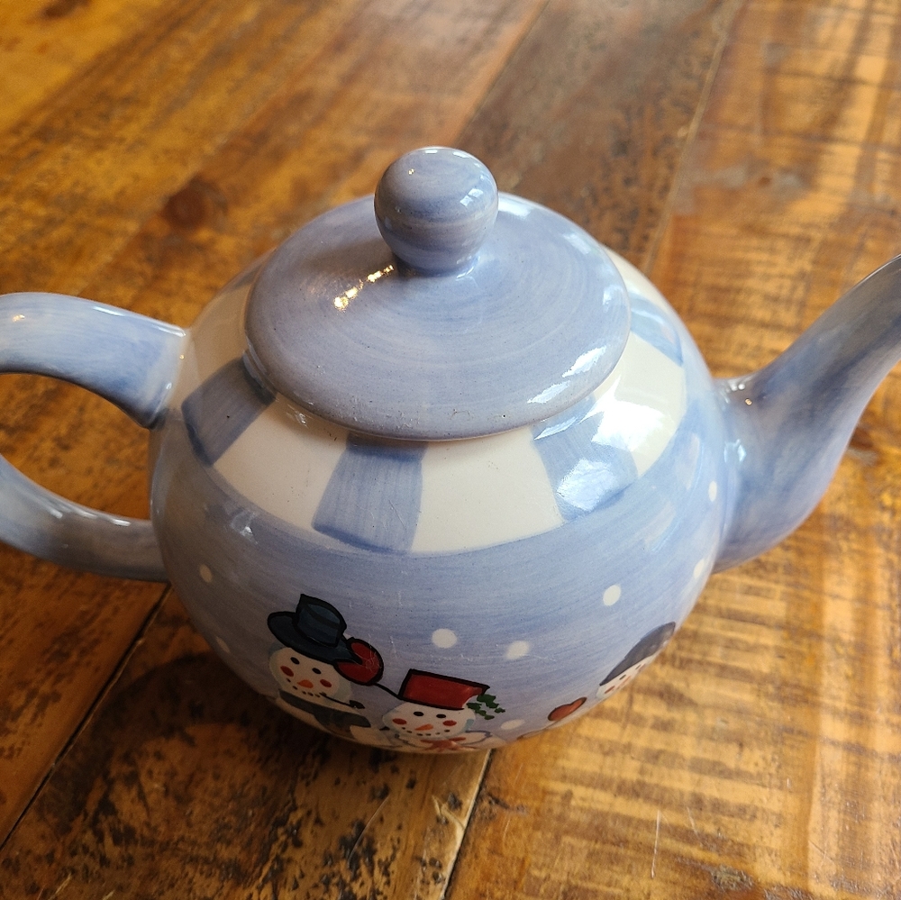 🎅CHRISTMAS STREET teapot